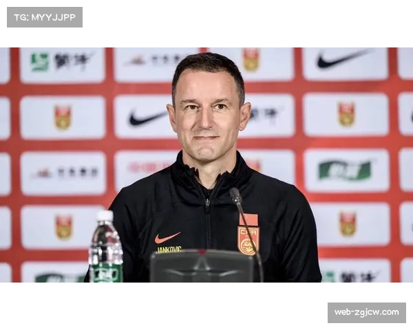 中国男足需尽快确定新帅 备战工作已不容拖延